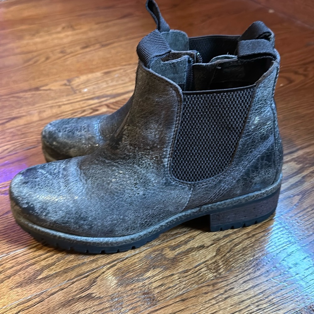 Diba True Boots Size 9 Brown